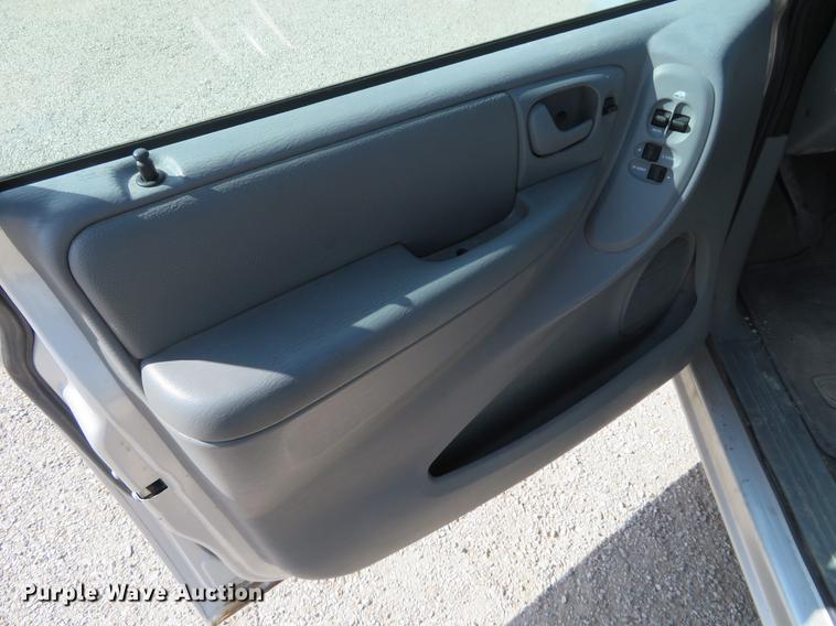 image for item EJ9671 2007 Dodge Grand Caravan van