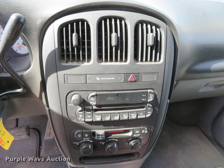 image for item EJ9671 2007 Dodge Grand Caravan van