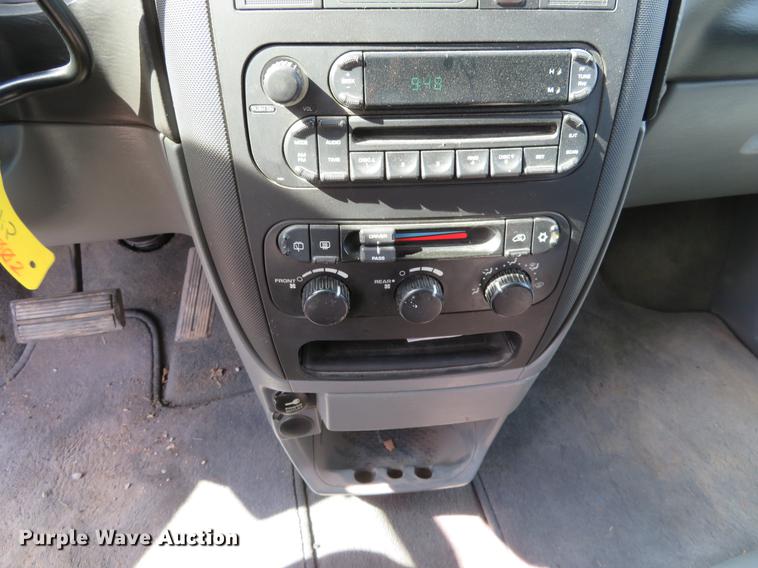 image for item EJ9671 2007 Dodge Grand Caravan van