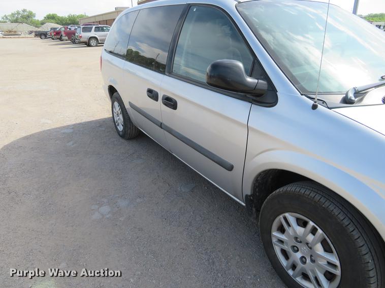 image for item EJ9671 2007 Dodge Grand Caravan van