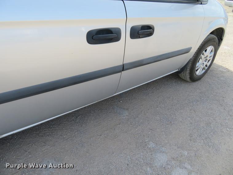 image for item EJ9671 2007 Dodge Grand Caravan van