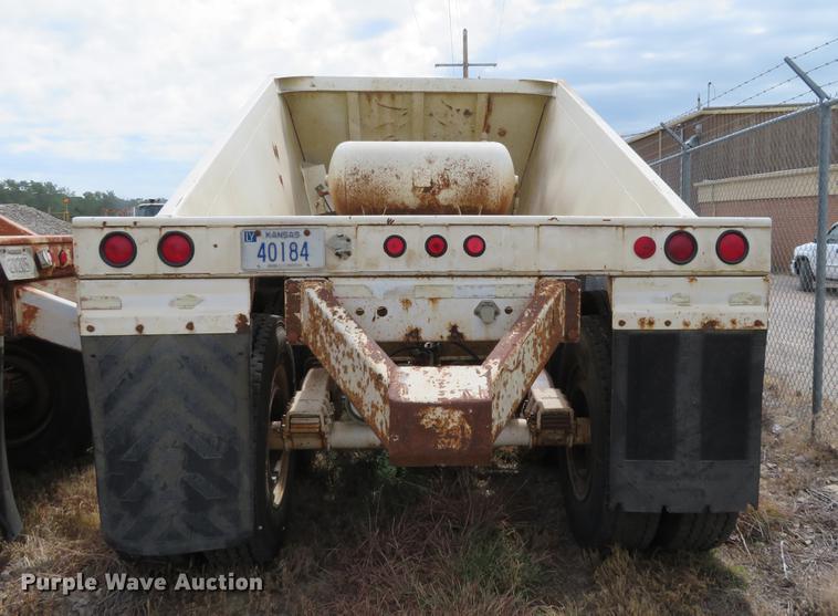image for item EJ9673 1996 Ranch bottom dump trailer