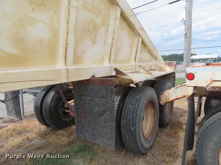 image for item EJ9673 1996 Ranch bottom dump trailer