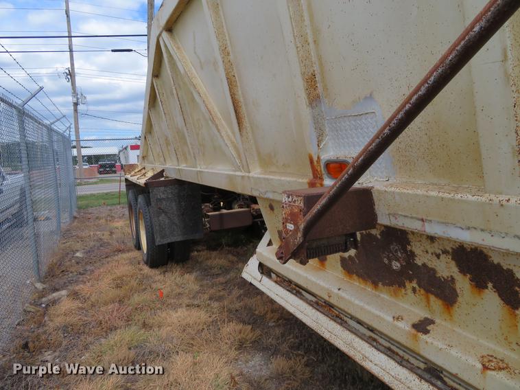 image for item EJ9673 1996 Ranch bottom dump trailer