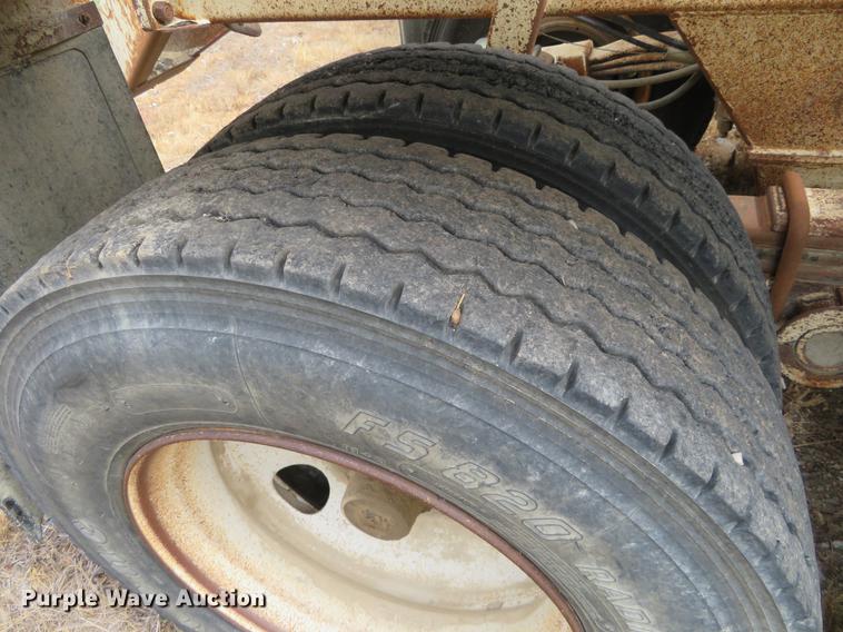 image for item EJ9673 1996 Ranch bottom dump trailer