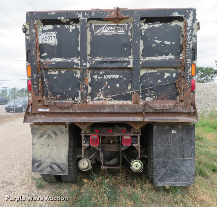 image for item EJ9675 1998 International 2554 dump truck