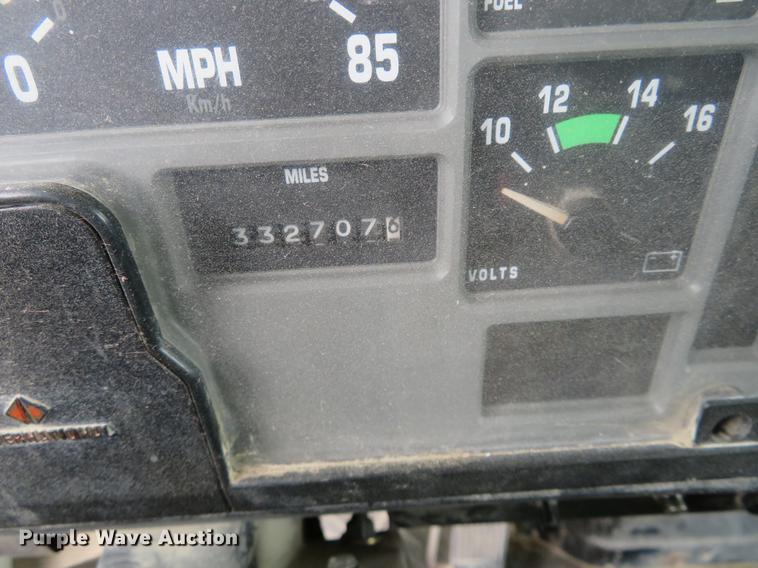 image for item EJ9675 1998 International 2554 dump truck