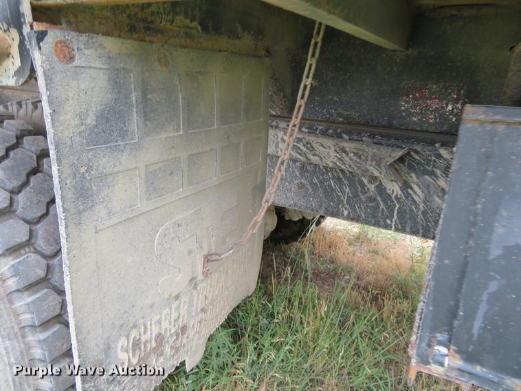 image for item EJ9675 1998 International 2554 dump truck