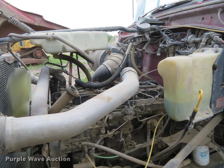 image for item EJ9676 1994 Ford LT8000 dump truck