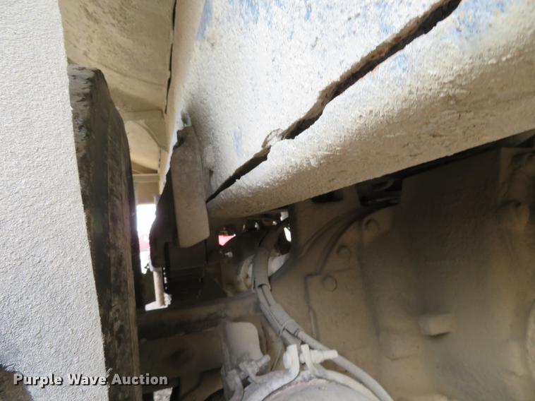 image for item EJ9676 1994 Ford LT8000 dump truck