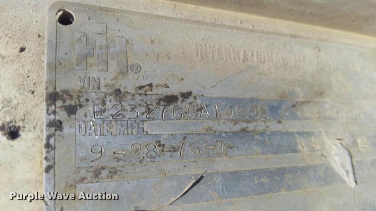 image for item EJ9677 1977 International Transtar II semi truck