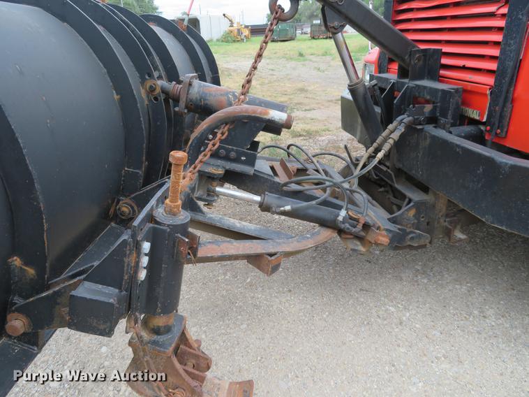 image for item EJ9678 1993 International 4900 dump truck