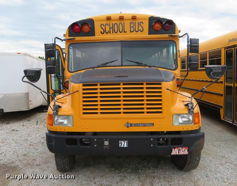 image for item EJ9699 1996 International 3800 school bus