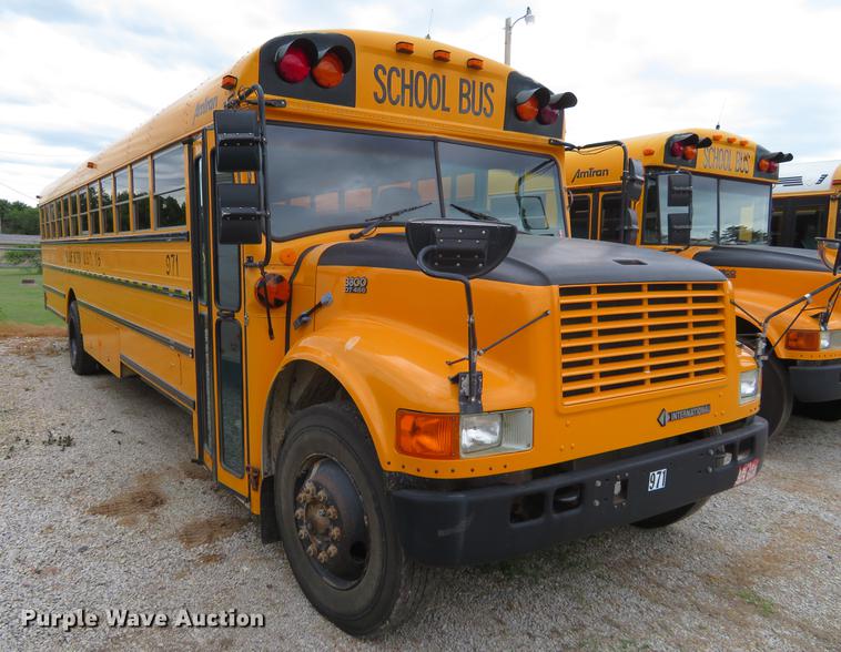 image for item EJ9699 1996 International 3800 school bus
