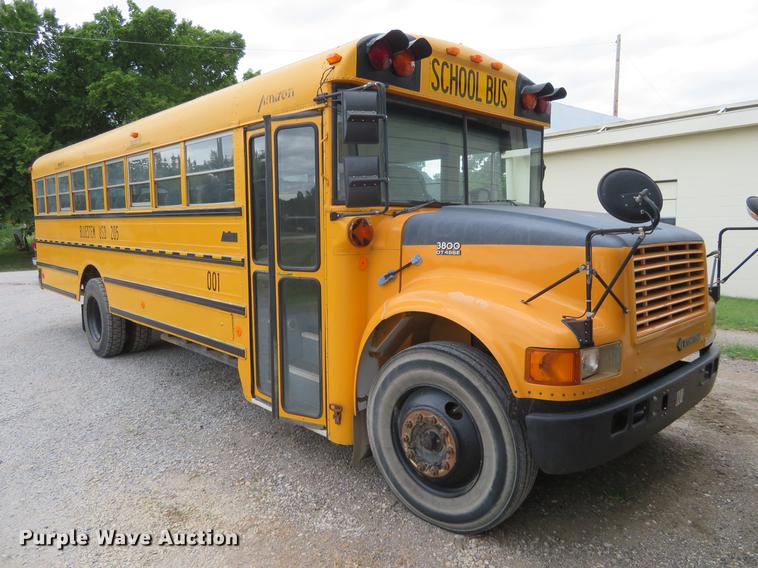 image for item EJ9700 1999 International 3800 school bus