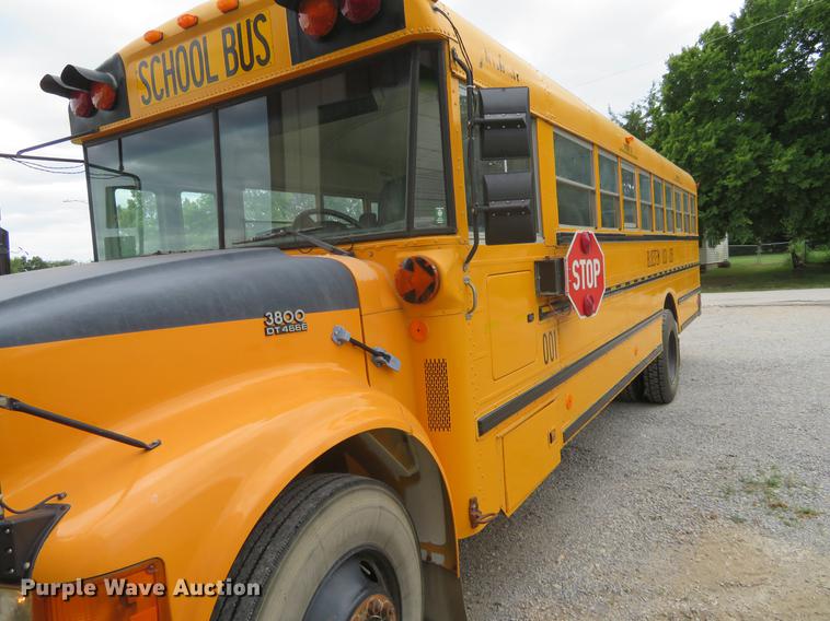 image for item EJ9700 1999 International 3800 school bus