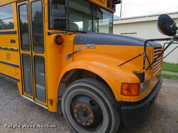 image for item EJ9700 1999 International 3800 school bus