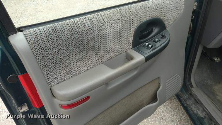 image for item EJ9702 1998 Chevrolet Venture van