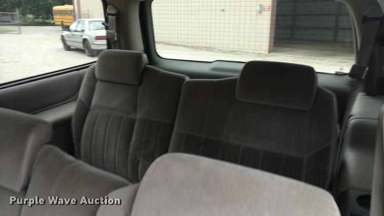 image for item EJ9702 1998 Chevrolet Venture van