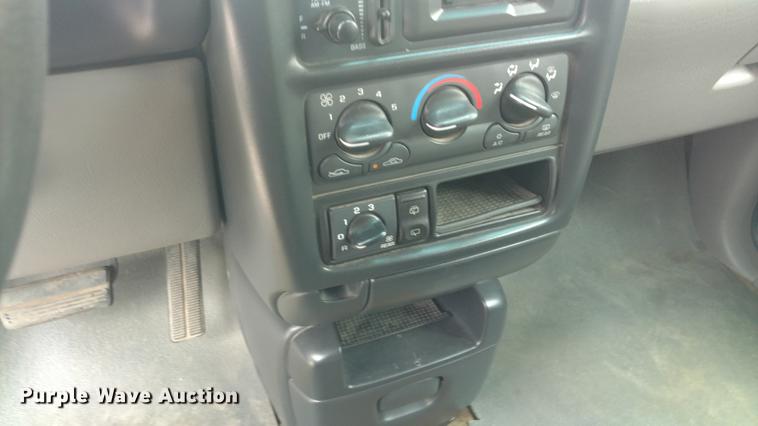 image for item EJ9702 1998 Chevrolet Venture van