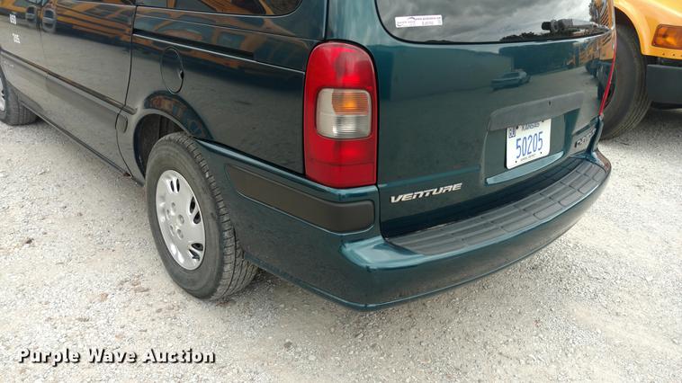 image for item EJ9702 1998 Chevrolet Venture van