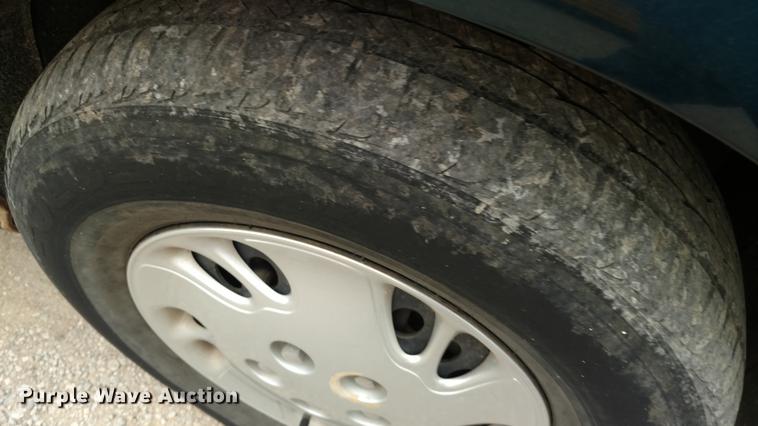 image for item EJ9702 1998 Chevrolet Venture van