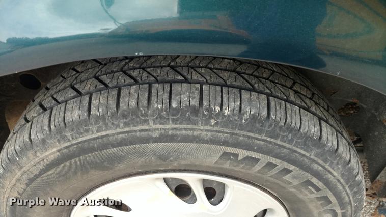 image for item EJ9702 1998 Chevrolet Venture van