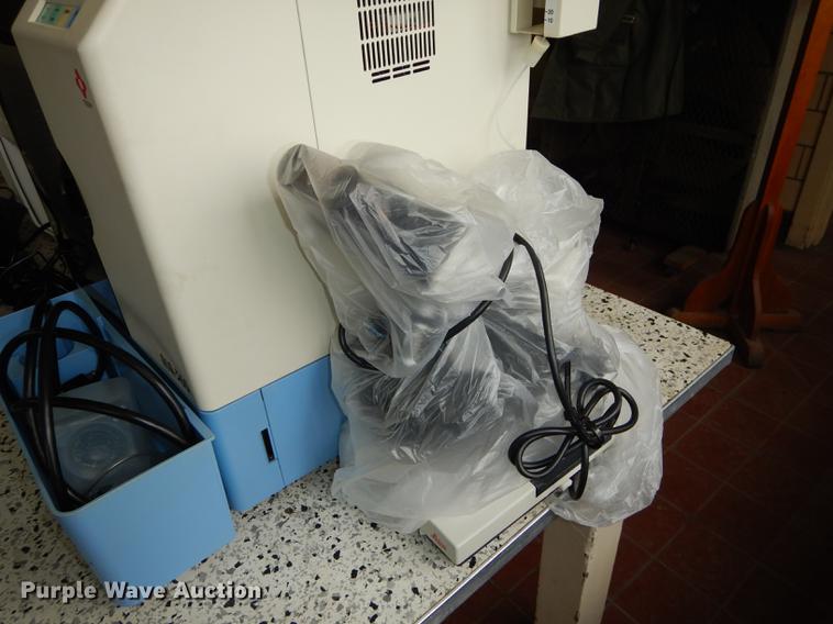 image for item EK9307 Olympus AU-400E chemistry analyzer