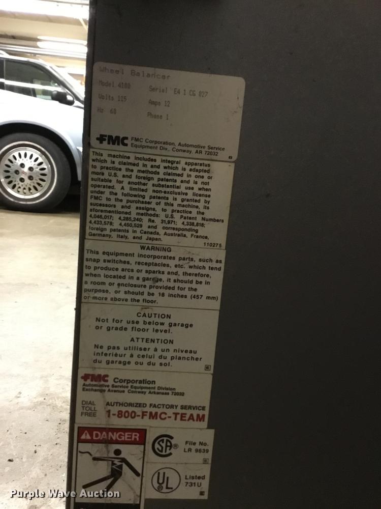 image for item G1243 FMC 4100 tire balancer