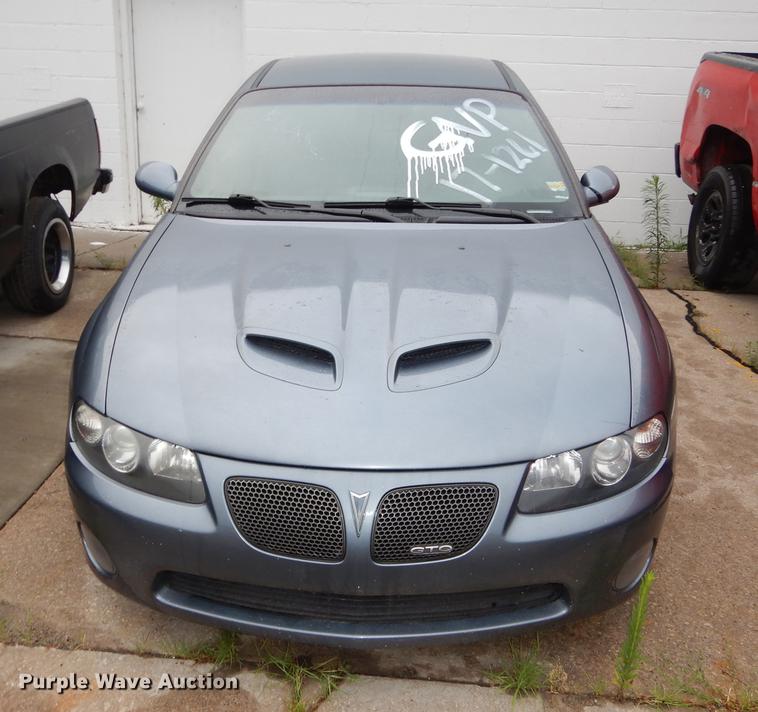 image for item DE1768 2005 Pontiac GTO
