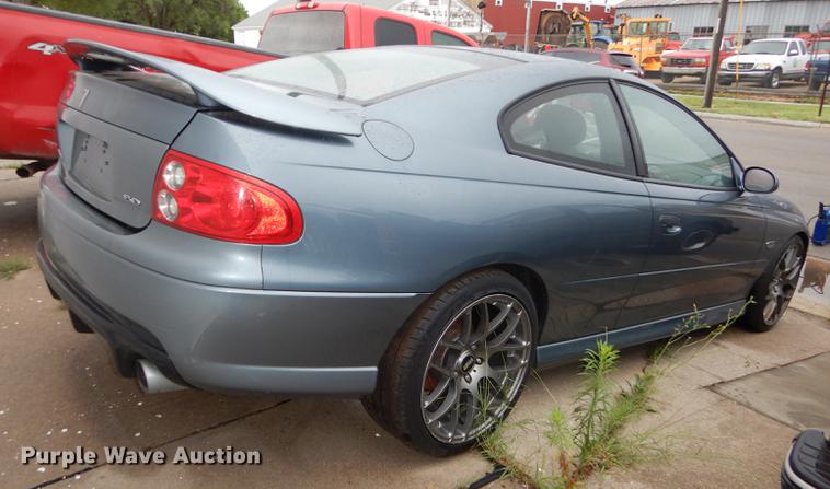 image for item DE1768 2005 Pontiac GTO