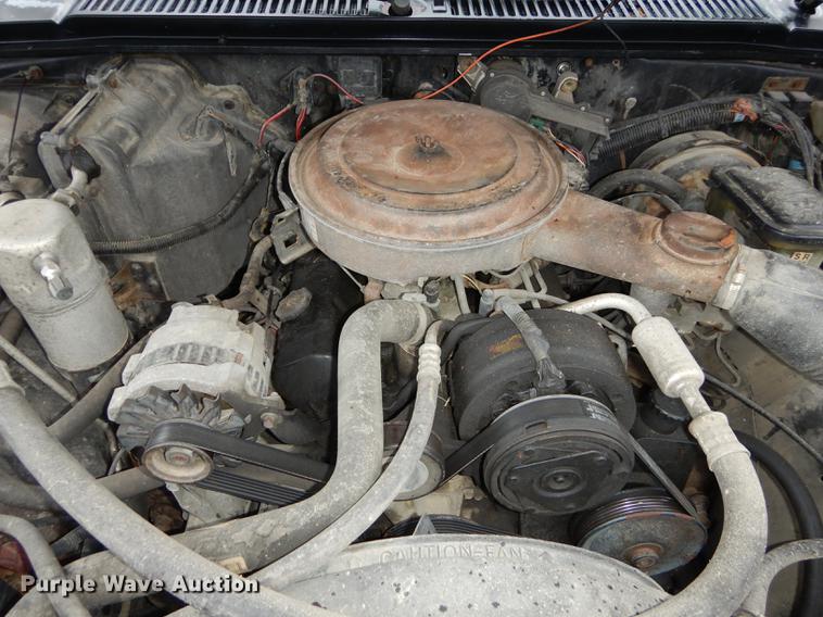 image for item DE1769 1991 Chevrolet S10 pickup truck