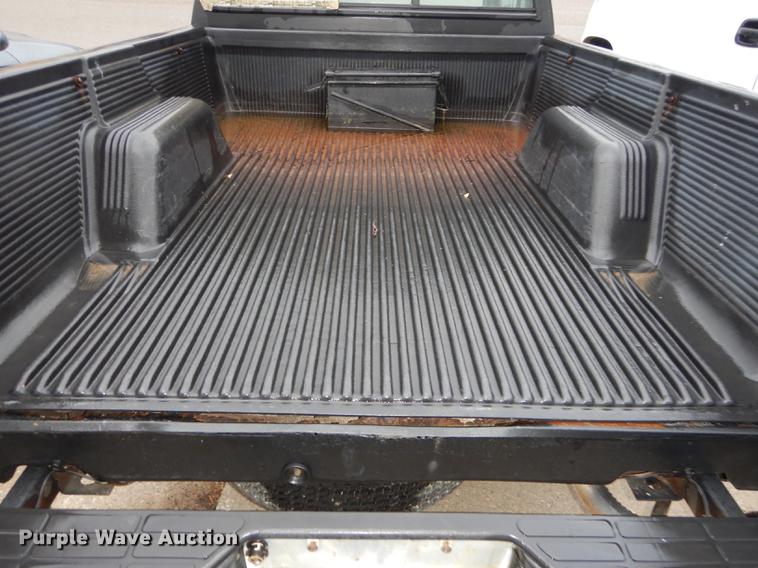image for item DE1769 1991 Chevrolet S10 pickup truck