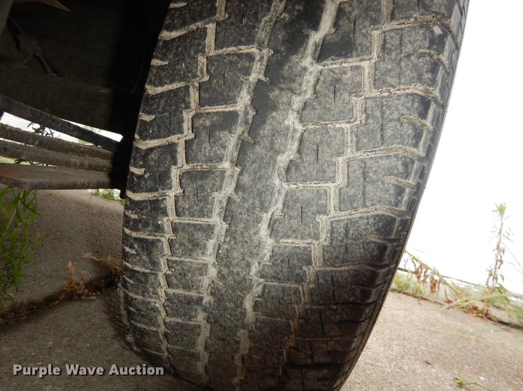 image for item DE1769 1991 Chevrolet S10 pickup truck