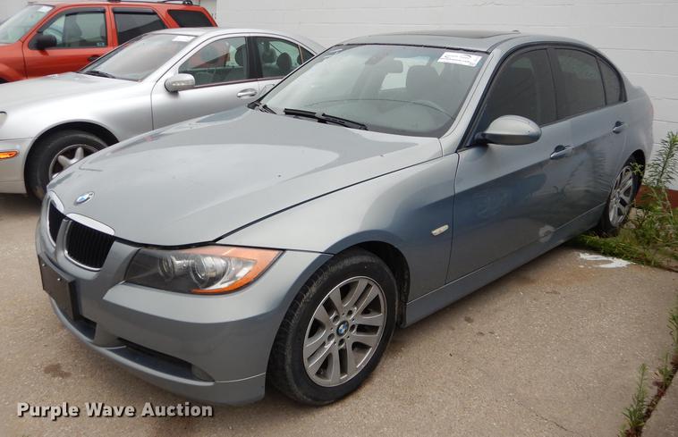 image for item DE1772 2006 BMW 325i