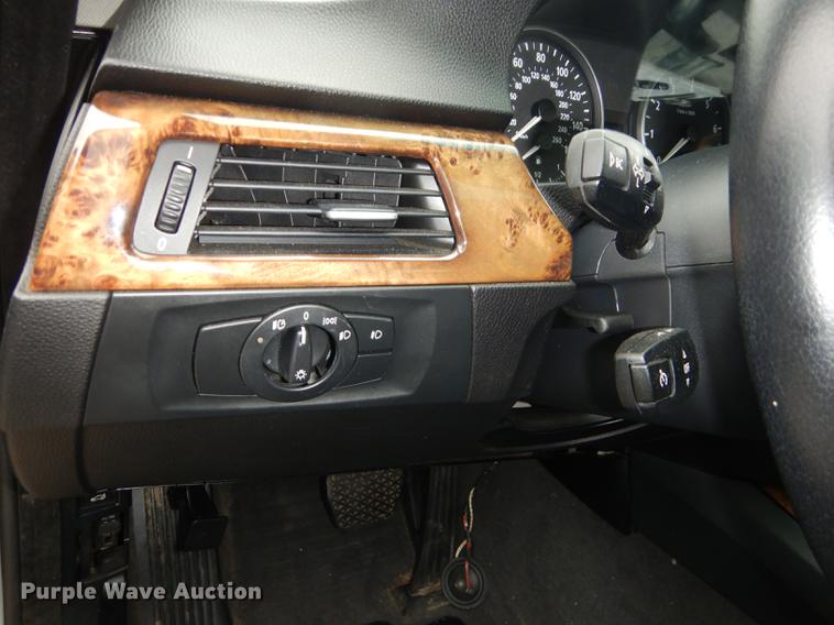 image for item DE1772 2006 BMW 325i