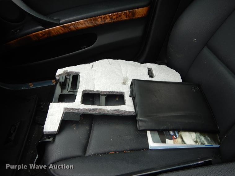 image for item DE1772 2006 BMW 325i