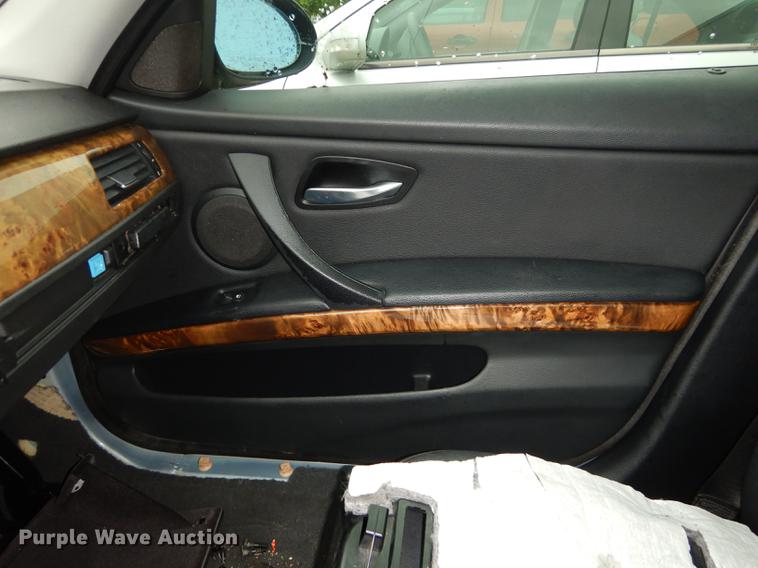 image for item DE1772 2006 BMW 325i