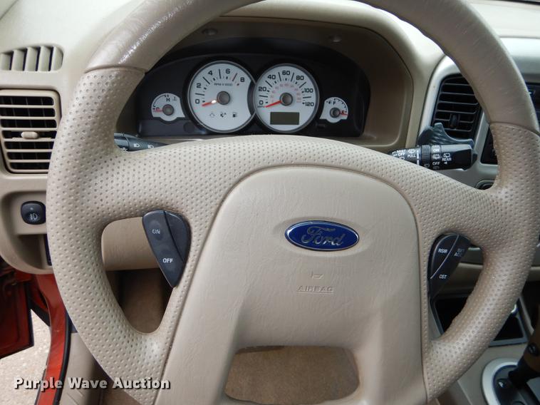 image for item DE1774 2006 Ford Escape XLT SUV
