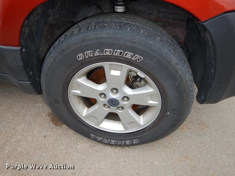 image for item DE1774 2006 Ford Escape XLT SUV