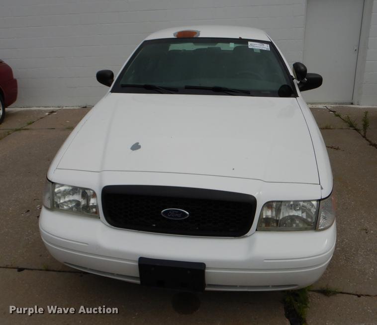 image for item DE1778 2006 Ford Crown Victoria Police Interceptor
