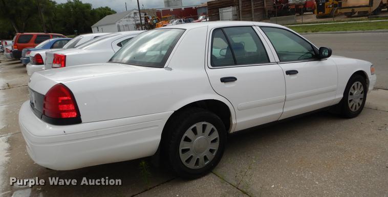 image for item DE1778 2006 Ford Crown Victoria Police Interceptor