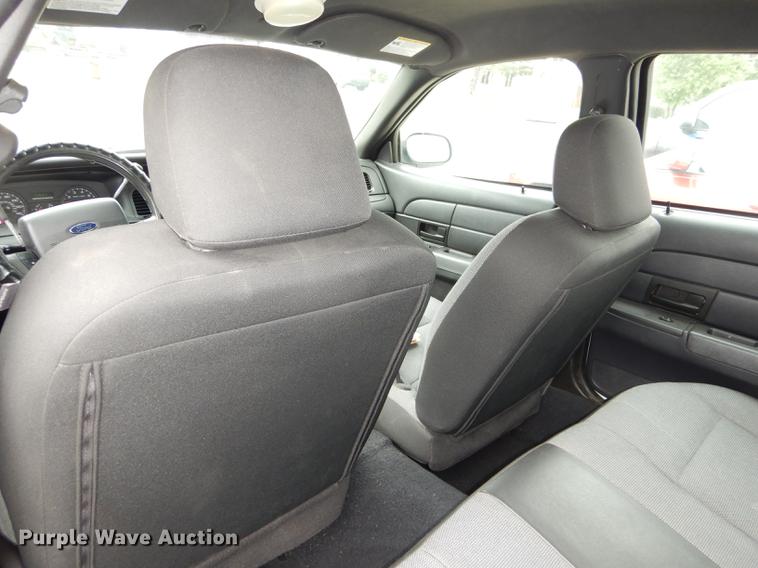 image for item DE1778 2006 Ford Crown Victoria Police Interceptor