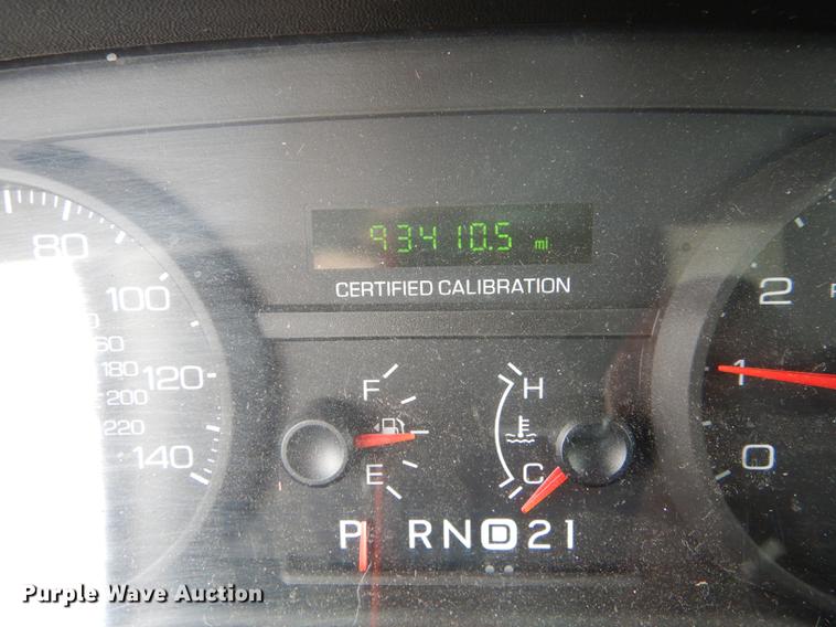 image for item DE1778 2006 Ford Crown Victoria Police Interceptor