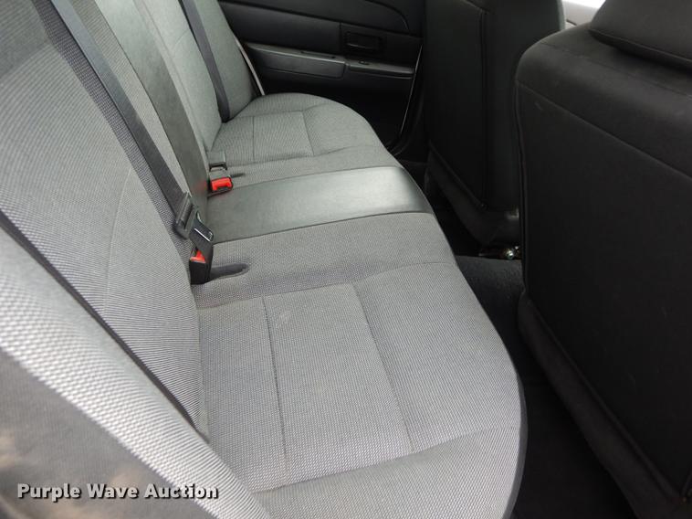 image for item DE1778 2006 Ford Crown Victoria Police Interceptor