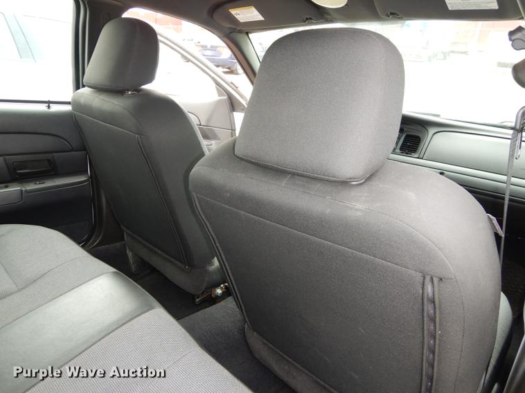 image for item DE1778 2006 Ford Crown Victoria Police Interceptor