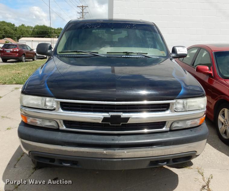 image for item DE1780 2001 Chevrolet Suburban K1500 SUV