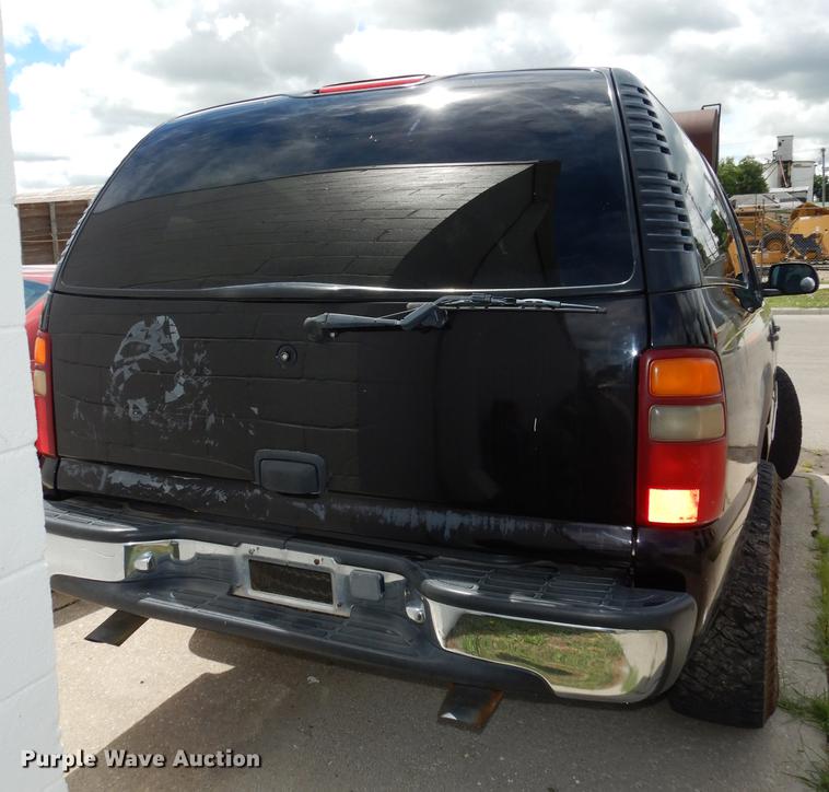 image for item DE1780 2001 Chevrolet Suburban K1500 SUV