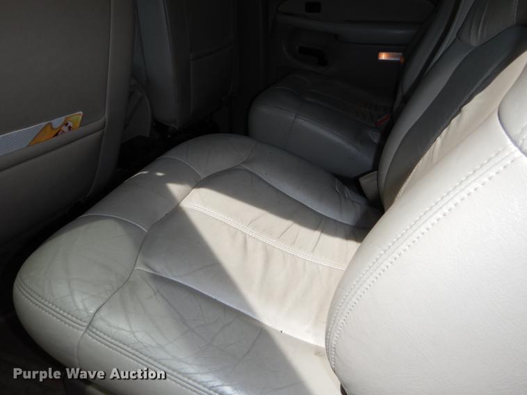 image for item DE1780 2001 Chevrolet Suburban K1500 SUV
