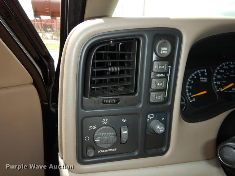 image for item DE1780 2001 Chevrolet Suburban K1500 SUV